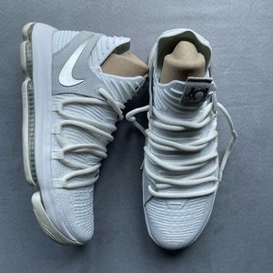 Nike Zoom KD10 | WHITE/CHROME-PURE PLATINUM